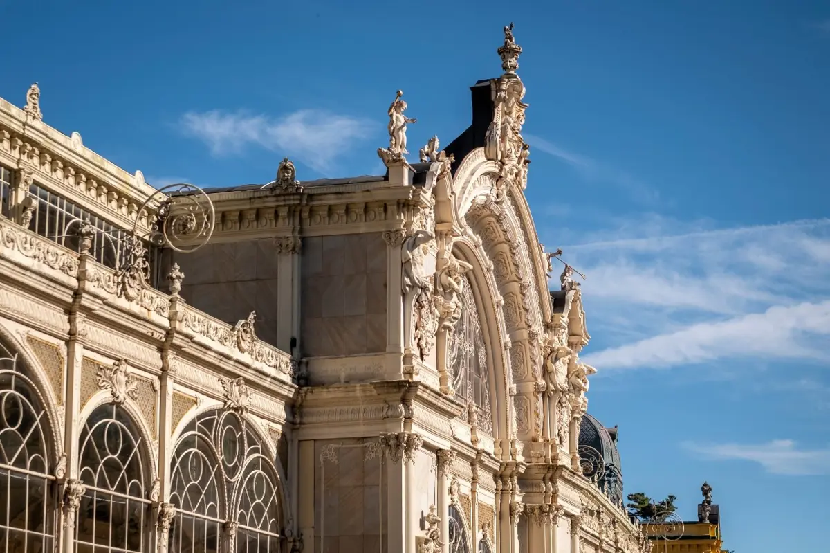 Detaliu al colonadei de la Marienbad