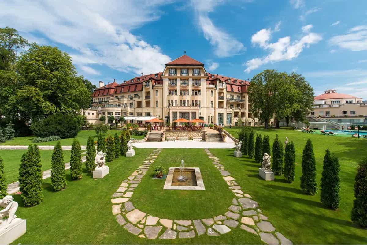 Thermia Palace