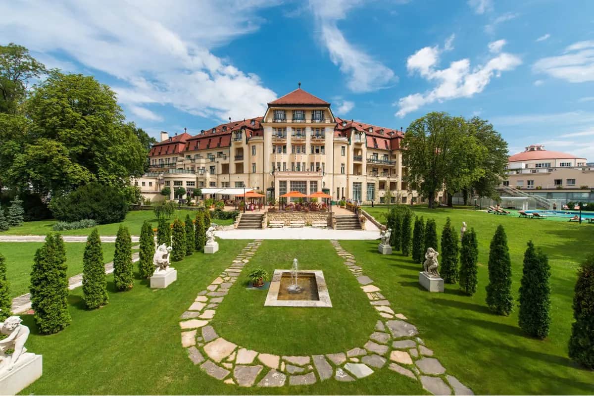 Thermia Palace